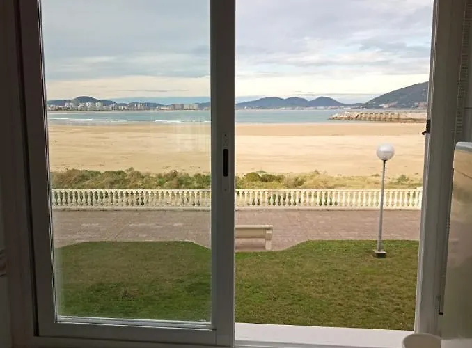 Апартаменты En La Playa Ларедо